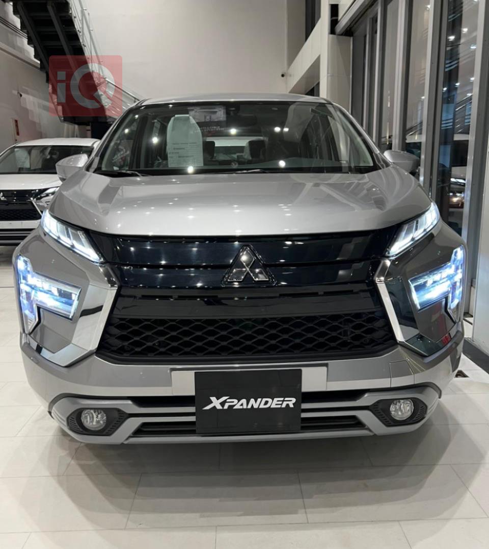 ميتسوبيشي اكسباندر